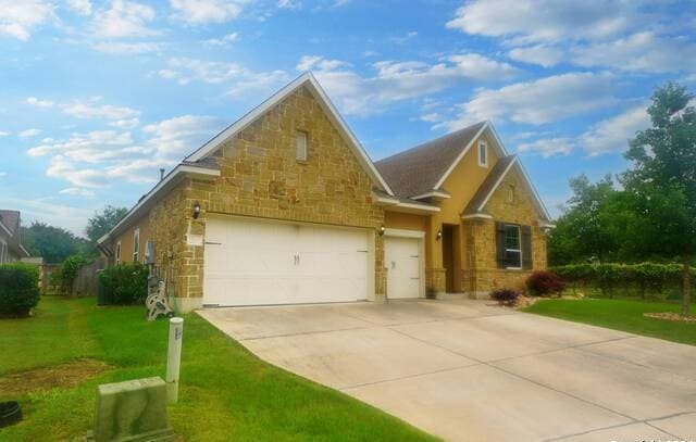 4-bedroom rental at 9125 Trail Stem in Schertz, TX — photo 3