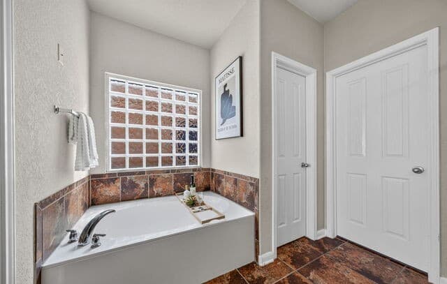 Home for sale at 205 Ranch House Rd in Cibolo, TX — photo 5