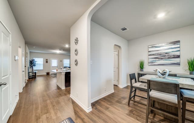 Home for sale at 332 Sulphur Spgs in Cibolo, TX — photo 4