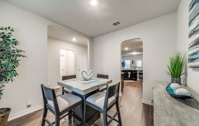 Home for sale at 332 Sulphur Spgs in Cibolo, TX — photo 5
