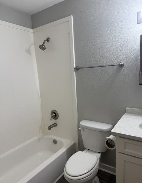 1-bedroom rental at 451 Natalen Ave Unit 1201 in San Antonio, TX — photo 3