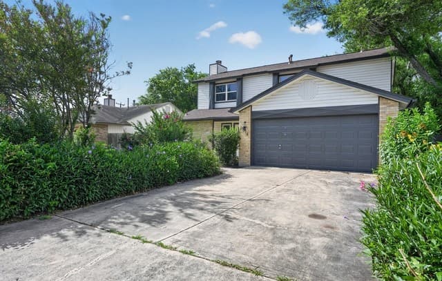 3-bedroom home for sale at 9814 Broad Forest St in San Antonio TX