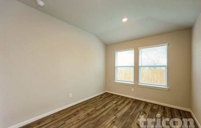 4-bedroom rental at 13519 Paxton Boulevard in St Hedwig, TX — photo 2