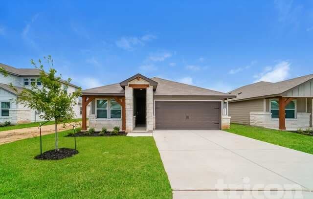 4-bedroom rental at 5816 Zoey in St Hedwig, TX — photo 3