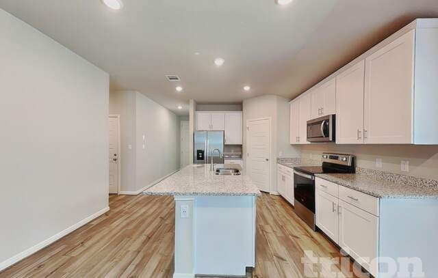 3-bedroom rental at 13543 Paxton Blvd in St Hedwig, TX — photo 5