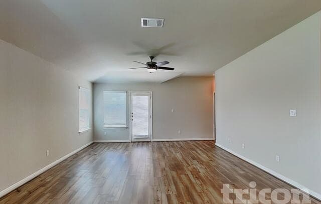 3-bedroom rental at 5602 Luna Pass in St Hedwig TX