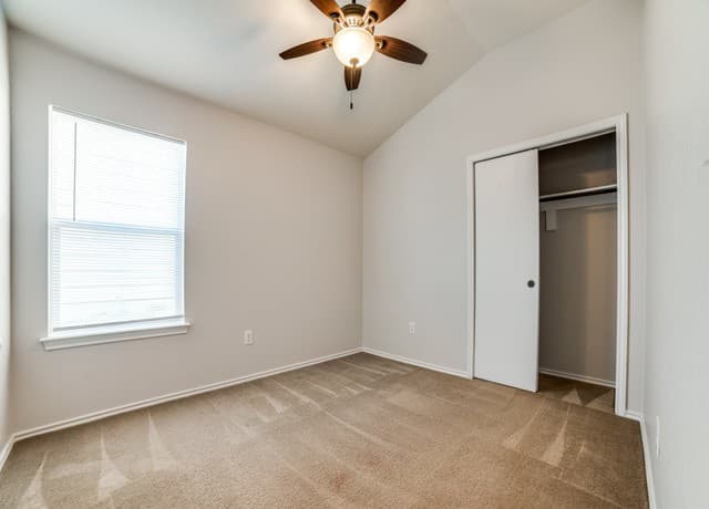 3-bedroom rental at 7318 Copper in Converse, TX — photo 2