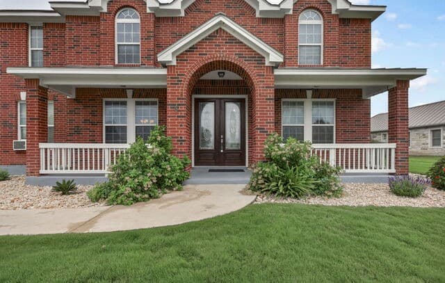 Home for sale at 265 Private Road 4661 in Castroville, TX — photo 2
