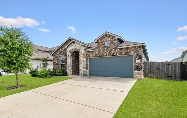 4-bedroom rental at 148 Sambar Main in Cibolo, TX — photo 2