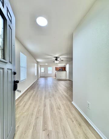 Home for sale at 8214 Derby Vis in Schertz, TX — photo 5