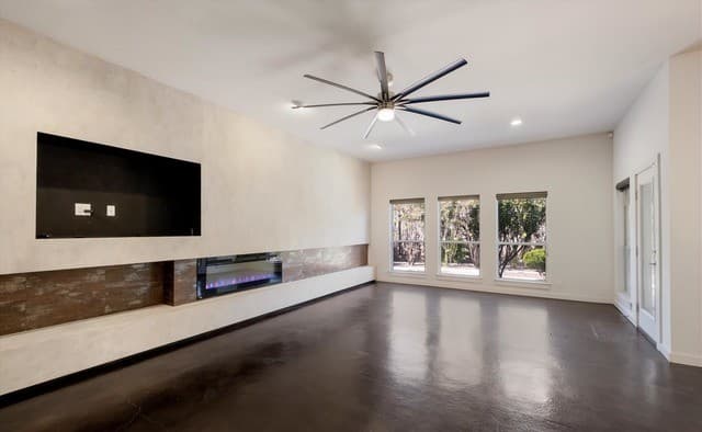 Home for sale at 5 Carah Ct in San Antonio, TX — photo 4