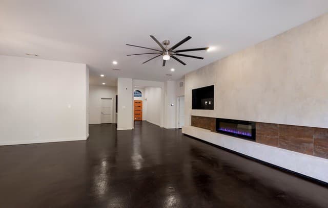 Home for sale at 5 Carah Ct in San Antonio, TX — photo 5
