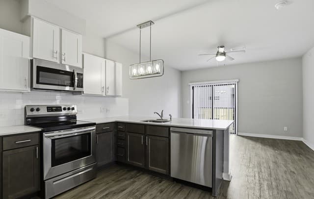 2-bedroom rental at 711 S Frio Unit 2204 in San Antonio TX