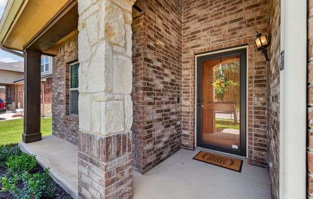 Home for sale at 232 Albarella in Cibolo, TX — photo 2