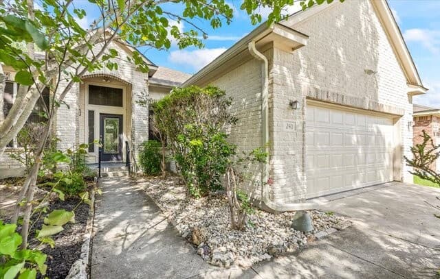 Home for sale at 240 Cinnabar Trl in Cibolo, TX — photo 2
