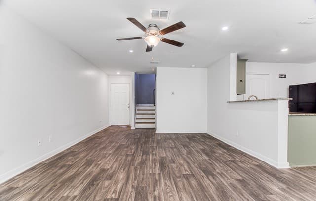 Home for sale at 15258 Snug Harbor Way in Von Ormy, TX — photo 4