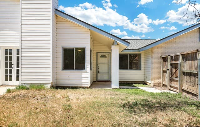 Home for sale at 5900 Lake Superior St in San Antonio, TX — photo 3