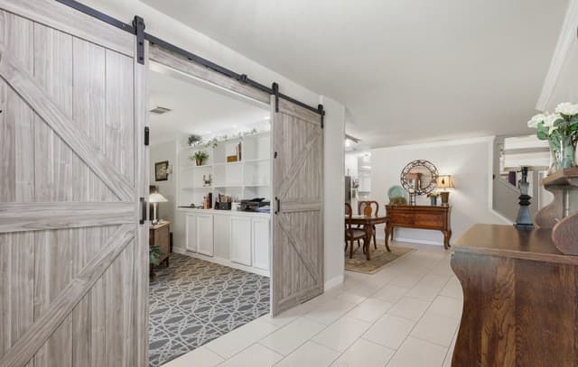 Home for sale at 302 Whispering Oaks in Adkins, TX — photo 2