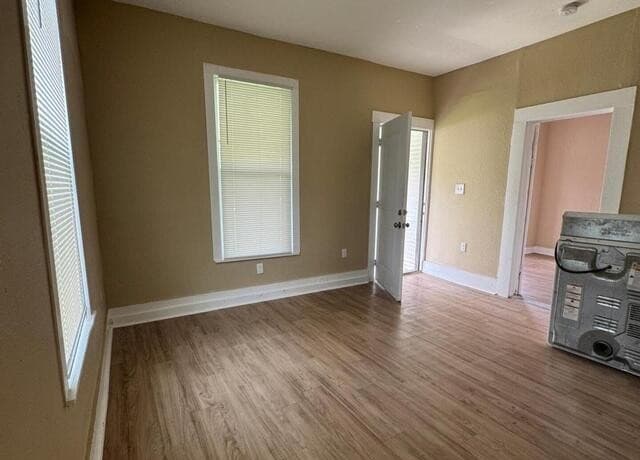 Home for sale at 326 Stonewall St in San Antonio, TX — photo 1