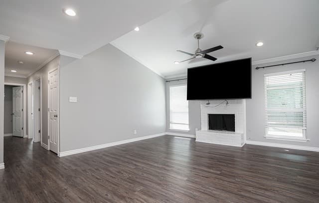 Home for sale at 14131 Queensway in San Antonio, TX — photo 5