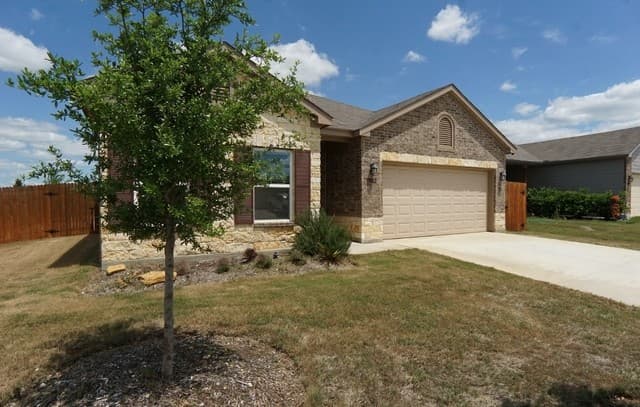 Home for sale at 19902 Lonesome Dove in Lytle, TX — photo 3