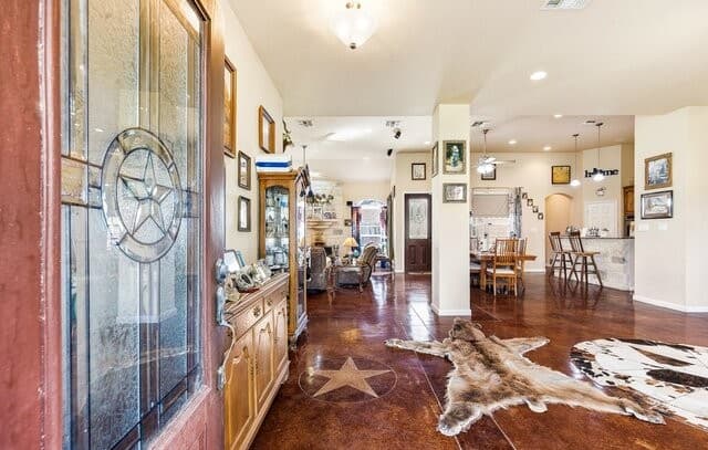 Home for sale at 16306 Somerset Rd unit 2 in Von Ormy, TX — photo 4