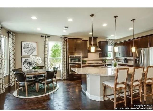 4-bedroom rental at 119 Aberdeen in Boerne, TX — photo 3