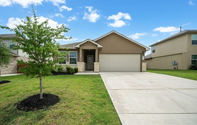 4-bedroom rental at 515 Diamond Shoals in Cibolo, TX — photo 2