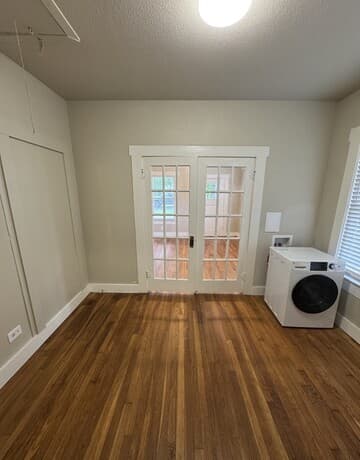 1-bedroom rental at 1811 McKinley Ave in San Antonio, TX — photo 4