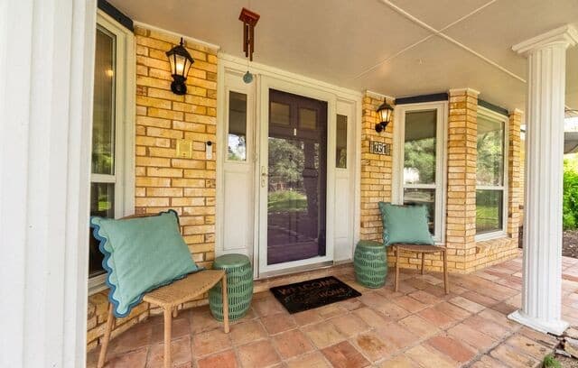 Home for sale at 631 Briar Oak St in San Antonio, TX — photo 4