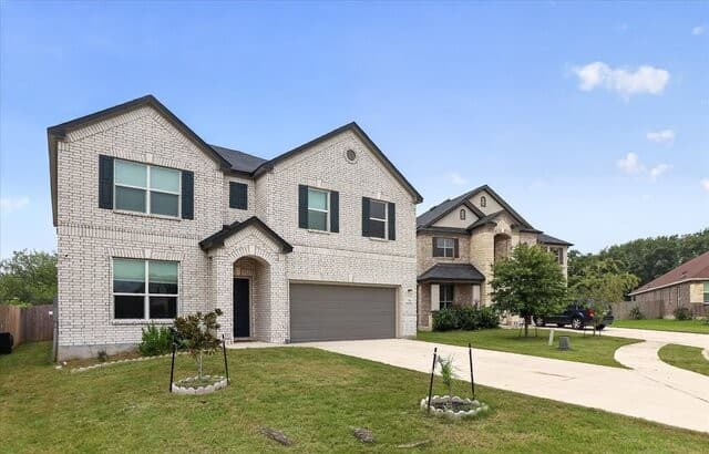 Home for sale at 311 Carlito Cv in Universal City, TX — photo 3
