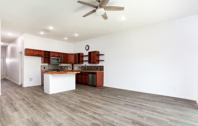 3-bedroom rental at 8611 Key Windy Way Unit 2 in Converse, TX — photo 2