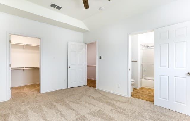 3-bedroom rental at 8611 Key Windy Way Unit 2 in Converse, TX — photo 4