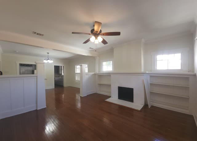 2-bedroom rental at 1138 W Magnolia Ave in San Antonio, TX — photo 3