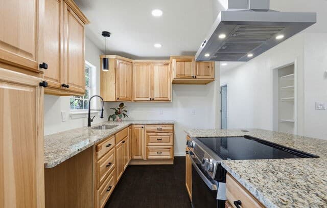 Home for sale at 207 Dresden Dr in San Antonio, TX — photo 5
