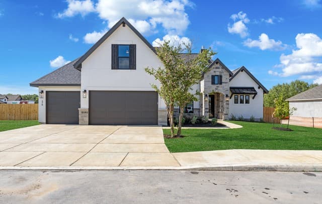 Home for sale at 278 Allen Ave in Castroville, TX — photo 1