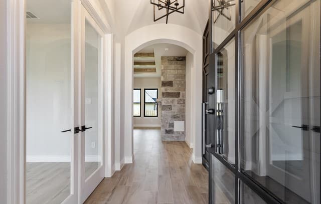 Home for sale at 278 Allen Ave in Castroville, TX — photo 3
