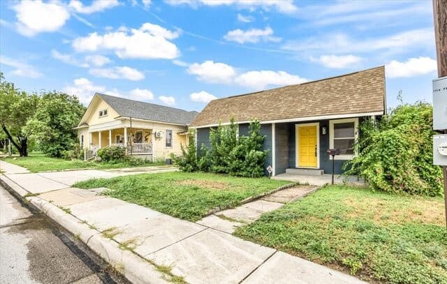 Home for sale at 1112 Fresno in San Antonio, TX — photo 3