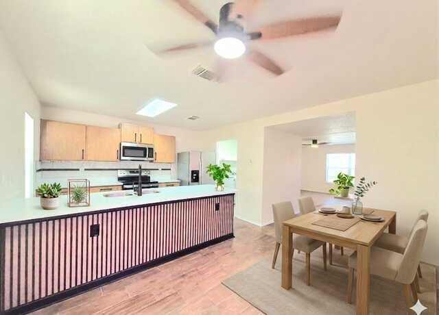 Home for sale at 5 Stallion Hls in San Antonio, TX — photo 4