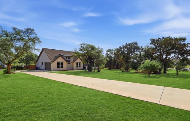 Home for sale at 860 Rayner Ranch in Spring Branch, TX — photo 1