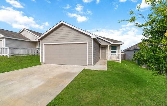 3-bedroom rental at 5155 Fowler Crest in Converse, TX — photo 2