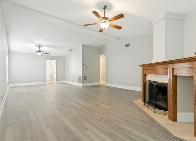 Home for sale at 6827 Country Hl in San Antonio, TX — photo 5