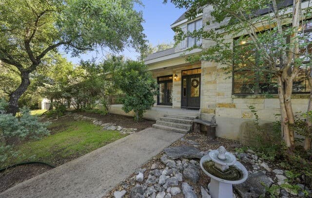 Home for sale at 211 Bentwood Dr in Spring Branch, TX — photo 2