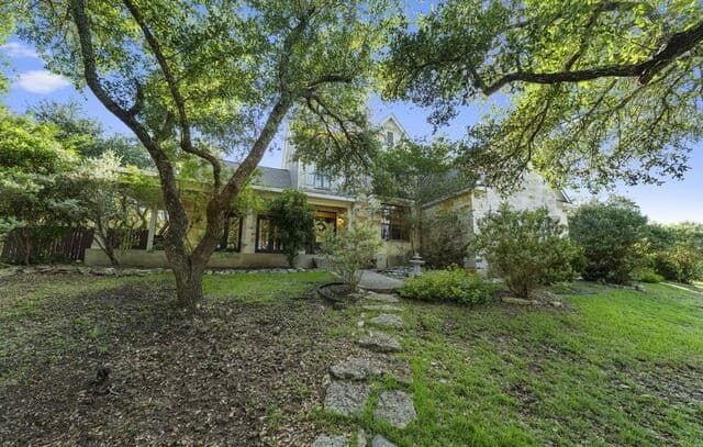 Home for sale at 211 Bentwood Dr in Spring Branch, TX — photo 4