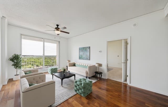 1-bedroom rental at 1 Towers Park Ln Unit 1004 in San Antonio, TX — photo 4