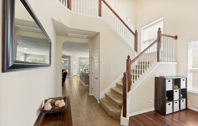 Home for sale at 829 Marbella in Cibolo, TX — photo 4