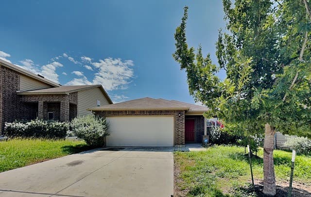 3-bedroom rental at 9527 Apple Ridge Ln in San Antonio TX