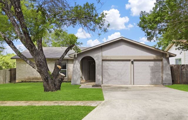 Home for sale at 12819 Tarrytown St in San Antonio, TX — photo 1