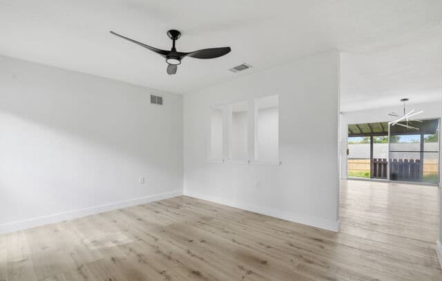Home for sale at 12819 Tarrytown St in San Antonio, TX — photo 5