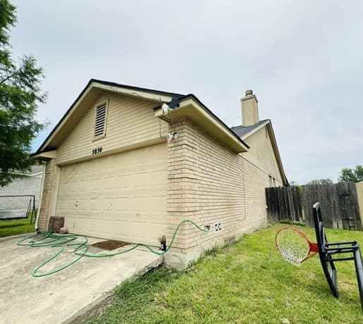 Home for sale at 5830 Larkmeadow Dr in San Antonio, TX — photo 3